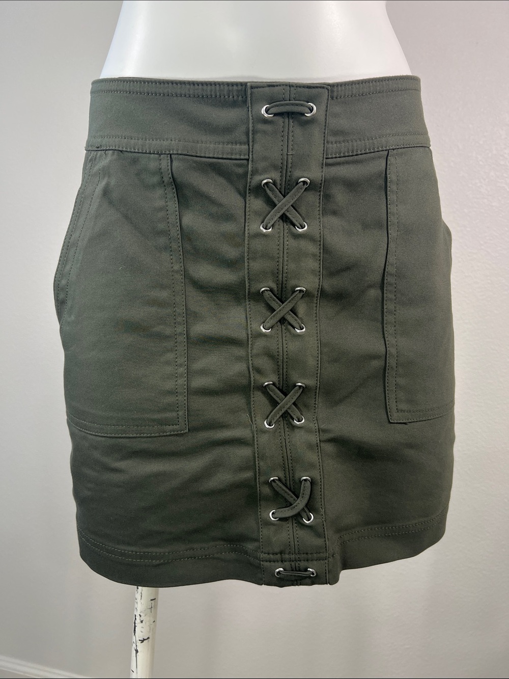 Express Olive Lace-Up Front Mini Skirt Size 6